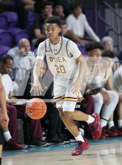 Thumbnail 1 in O'Dea vs. Gonzaga (City of Palms Classic) photogallery.