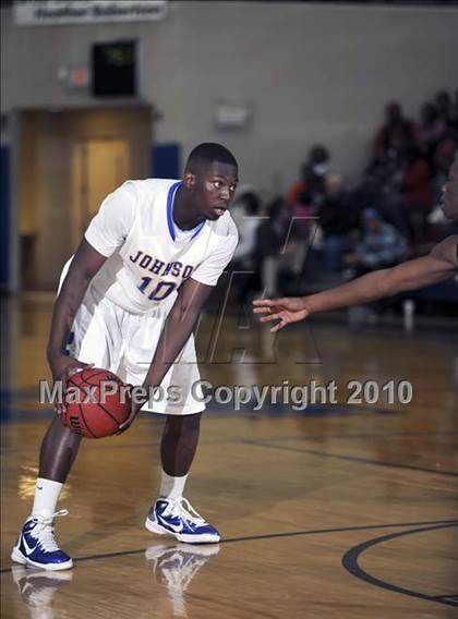 Thumbnail 3 in Johnson vs. Huffman photogallery.