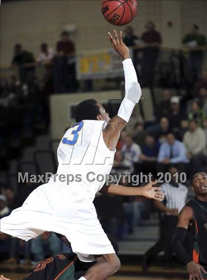 Thumbnail 2 in Johnson vs. Huffman photogallery.