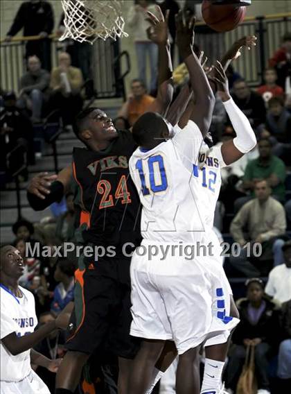 Thumbnail 3 in Johnson vs. Huffman photogallery.