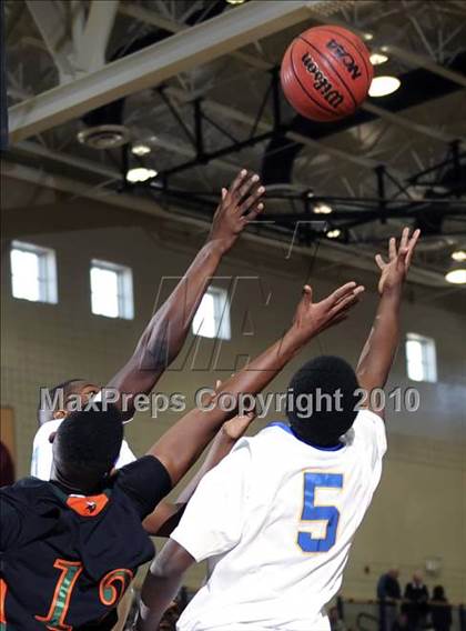 Thumbnail 2 in Johnson vs. Huffman photogallery.