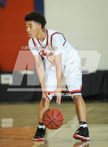 Thumbnail 1 in Campolindo vs. Lincoln (Modesto Christian Holiday Hoops Classic) photogallery.