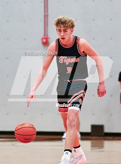 Thumbnail 2 in Cheyenne Wells vs. Stanton County photogallery.