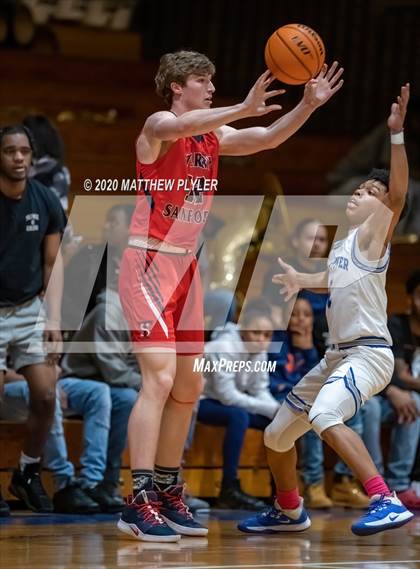 Thumbnail 2 in Terry Sanford @ Westover photogallery.