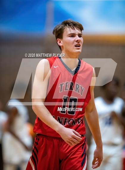 Thumbnail 2 in Terry Sanford @ Westover photogallery.
