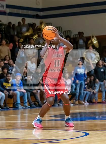 Thumbnail 1 in Terry Sanford @ Westover photogallery.