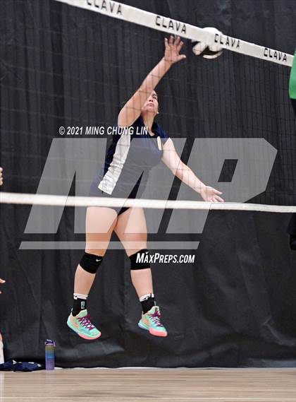 Thumbnail 3 in Yucaipa vs. Upland (Queen's Court Tournament) photogallery.