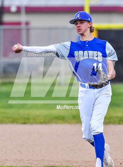 Thumbnail 3 in Alta Loma @ West Covina photogallery.