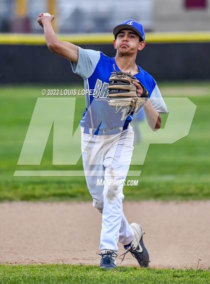 Thumbnail 1 in Alta Loma @ West Covina photogallery.