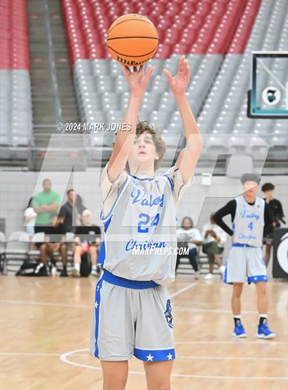 Thumbnail 2 in Valley Christian vs. Desert Pines (Section 7) photogallery.