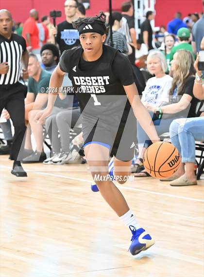 Thumbnail 1 in Valley Christian vs. Desert Pines (Section 7) photogallery.