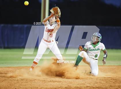 Thumbnail 2 in Sumner vs. Plant City (FHSAA 7A District Semifinal) photogallery.