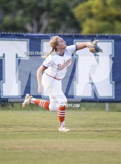Thumbnail 3 in Sumner vs. Plant City (FHSAA 7A District Semifinal) photogallery.