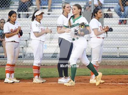 Thumbnail 2 in Sumner vs. Plant City (FHSAA 7A District Semifinal) photogallery.