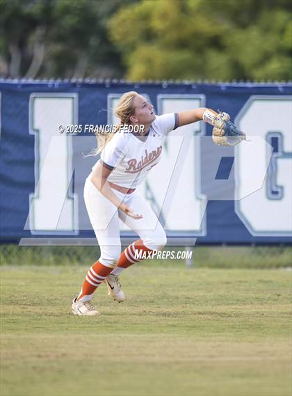 Thumbnail 1 in Sumner vs. Plant City (FHSAA 7A District Semifinal) photogallery.
