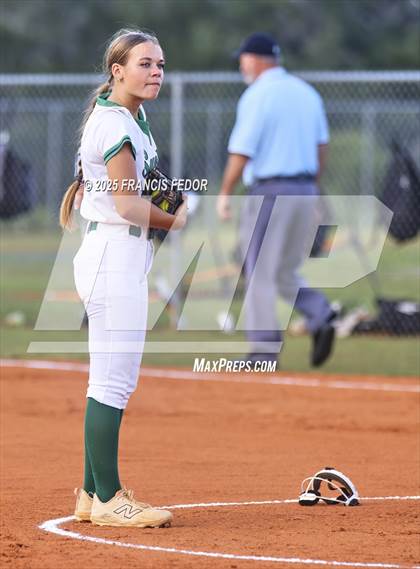Thumbnail 3 in Sumner vs. Plant City (FHSAA 7A District Semifinal) photogallery.