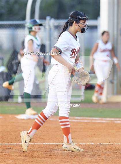 Thumbnail 3 in Sumner vs. Plant City (FHSAA 7A District Semifinal) photogallery.