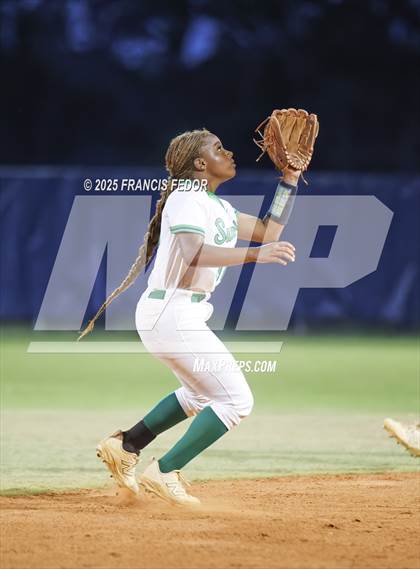 Thumbnail 2 in Sumner vs. Plant City (FHSAA 7A District Semifinal) photogallery.