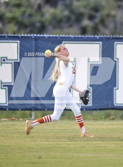 Thumbnail 3 in Sumner vs. Plant City (FHSAA 7A District Semifinal) photogallery.