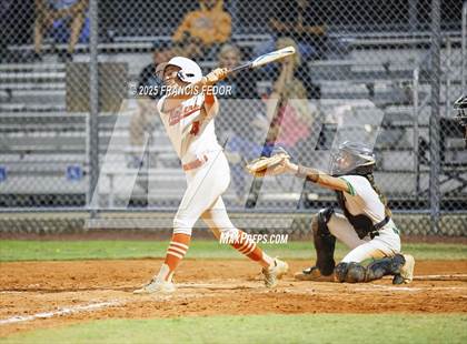 Thumbnail 2 in Sumner vs. Plant City (FHSAA 7A District Semifinal) photogallery.