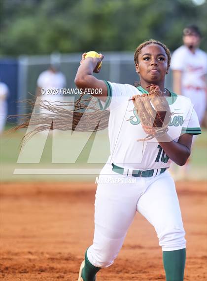 Thumbnail 1 in Sumner vs. Plant City (FHSAA 7A District Semifinal) photogallery.