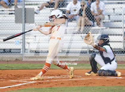 Thumbnail 2 in Sumner vs. Plant City (FHSAA 7A District Semifinal) photogallery.