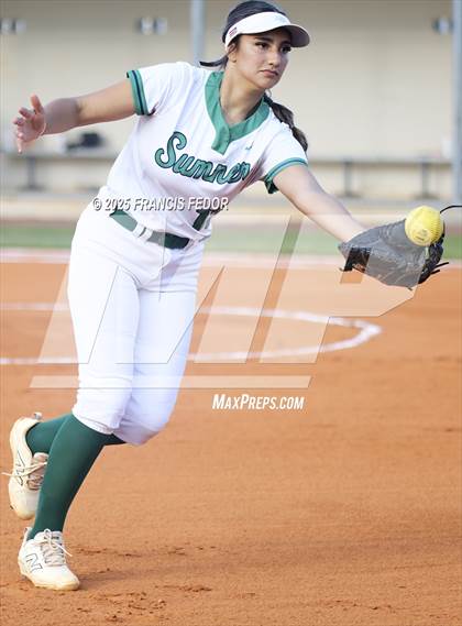 Thumbnail 1 in Sumner vs. Plant City (FHSAA 7A District Semifinal) photogallery.