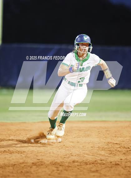 Thumbnail 3 in Sumner vs. Plant City (FHSAA 7A District Semifinal) photogallery.