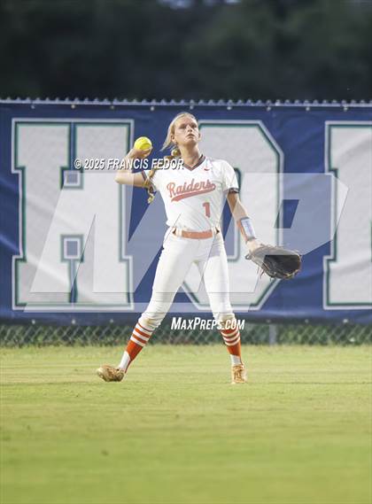 Thumbnail 2 in Sumner vs. Plant City (FHSAA 7A District Semifinal) photogallery.