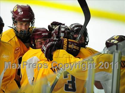 Thumbnail 3 in St. Joseph vs. New Canaan (FCIAC Final) photogallery.