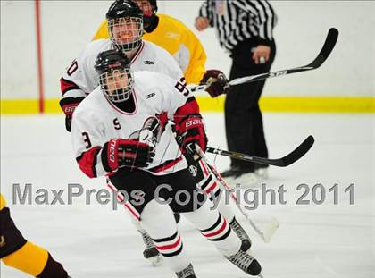 Thumbnail 1 in St. Joseph vs. New Canaan (FCIAC Final) photogallery.