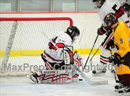 Thumbnail 2 in St. Joseph vs. New Canaan (FCIAC Final) photogallery.