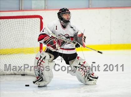 Thumbnail 2 in St. Joseph vs. New Canaan (FCIAC Final) photogallery.
