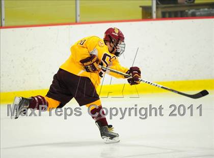 Thumbnail 2 in St. Joseph vs. New Canaan (FCIAC Final) photogallery.