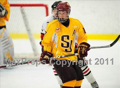 Thumbnail 2 in St. Joseph vs. New Canaan (FCIAC Final) photogallery.