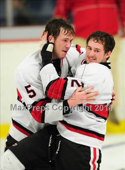 Thumbnail 3 in St. Joseph vs. New Canaan (FCIAC Final) photogallery.