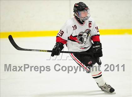 Thumbnail 2 in St. Joseph vs. New Canaan (FCIAC Final) photogallery.