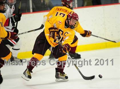 Thumbnail 3 in St. Joseph vs. New Canaan (FCIAC Final) photogallery.