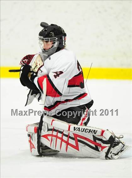Thumbnail 3 in St. Joseph vs. New Canaan (FCIAC Final) photogallery.