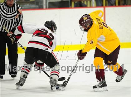 Thumbnail 1 in St. Joseph vs. New Canaan (FCIAC Final) photogallery.