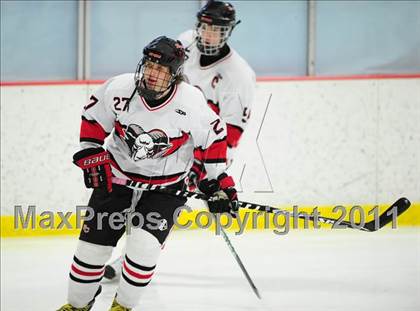 Thumbnail 3 in St. Joseph vs. New Canaan (FCIAC Final) photogallery.