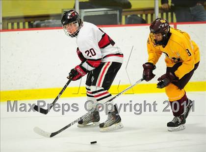 Thumbnail 3 in St. Joseph vs. New Canaan (FCIAC Final) photogallery.