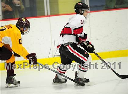 Thumbnail 3 in St. Joseph vs. New Canaan (FCIAC Final) photogallery.