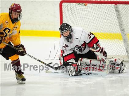 Thumbnail 3 in St. Joseph vs. New Canaan (FCIAC Final) photogallery.