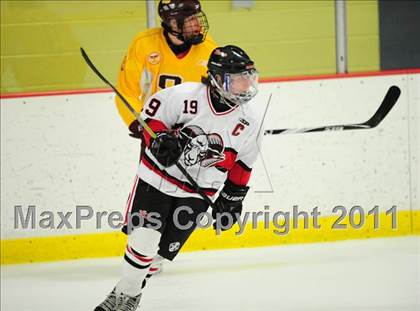 Thumbnail 2 in St. Joseph vs. New Canaan (FCIAC Final) photogallery.