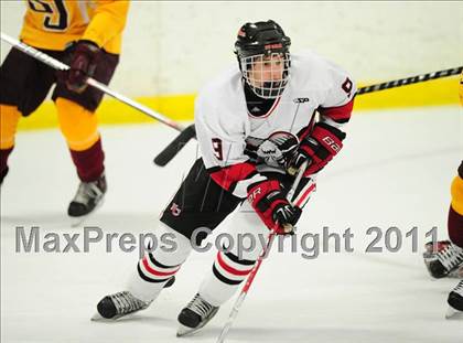 Thumbnail 2 in St. Joseph vs. New Canaan (FCIAC Final) photogallery.