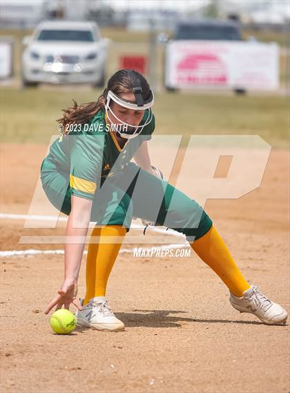 Thumbnail 1 in Waukon vs Beckman (West Delaware Invitational) photogallery.