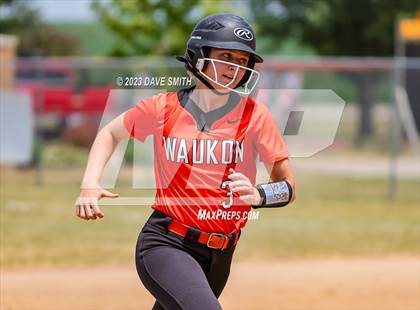 Thumbnail 3 in Waukon vs Beckman (West Delaware Invitational) photogallery.