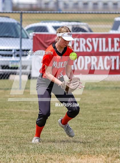 Thumbnail 1 in Waukon vs Beckman (West Delaware Invitational) photogallery.