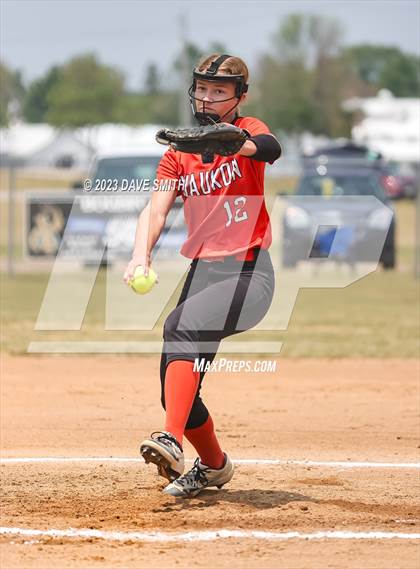 Thumbnail 3 in Waukon vs Beckman (West Delaware Invitational) photogallery.